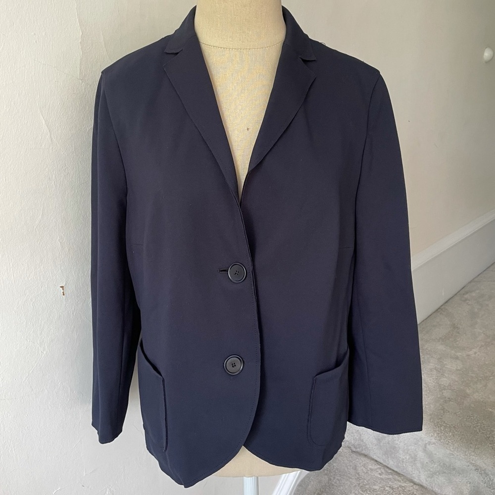 Akris Punto Gray Viscose Blend Bracelet Sleeve Cutaway Hem Blazer EUC Size 12